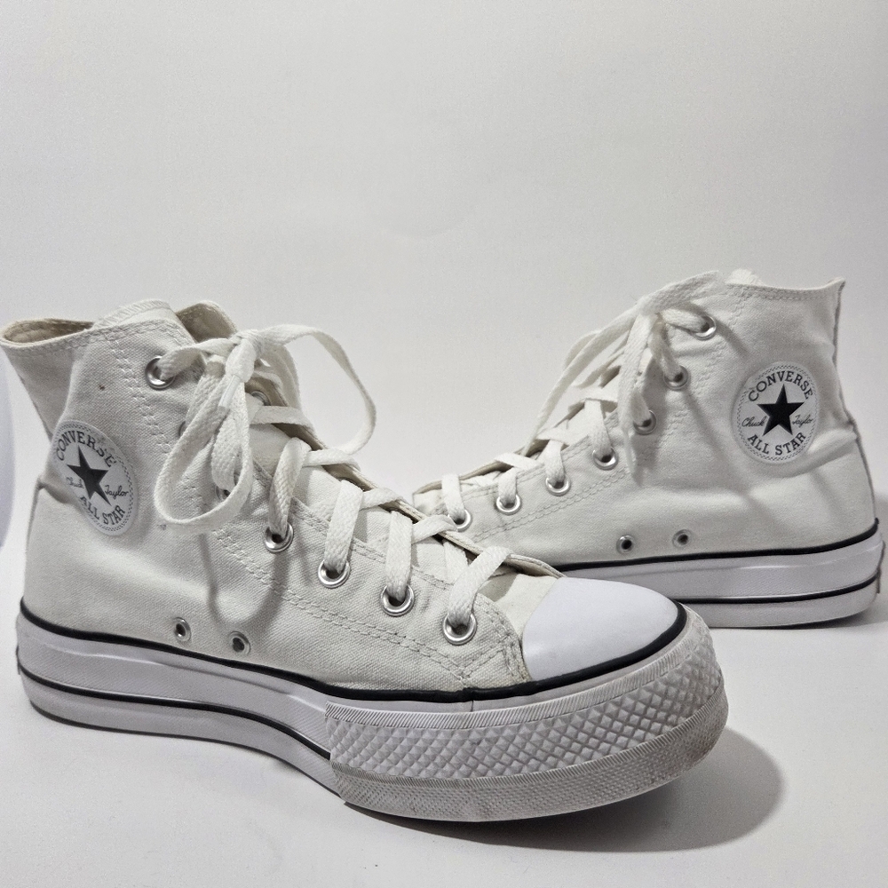 Converse Women's All Star Lift  Chuck Taylor Platform White Canvas Sneakers